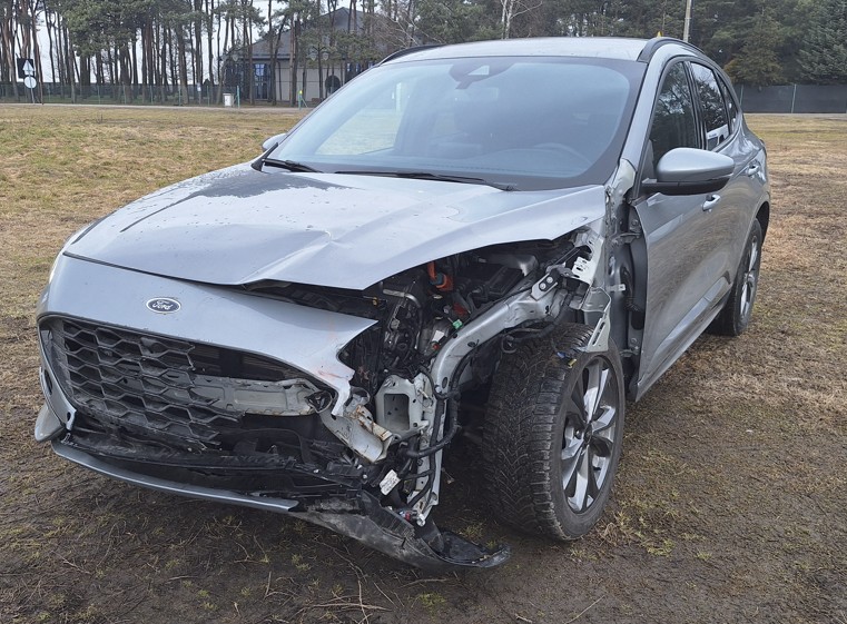 Ford Kuga sprowadzony powypadkowy - wycena celno-skarbowa